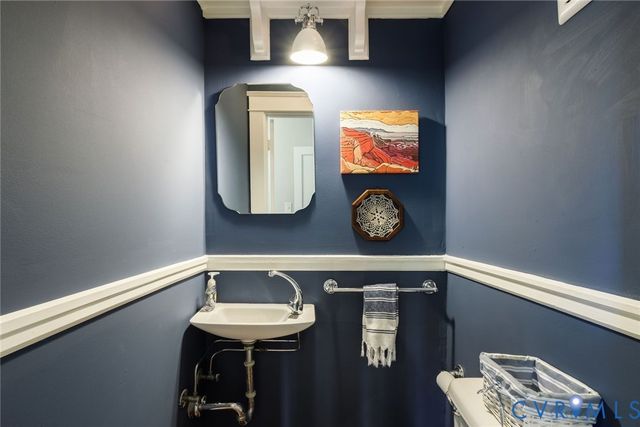 5203 Caledonia Rd, Richmond, VA 23225