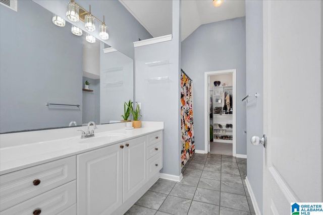 1228 VILLAGE TRAIL, Calera, AL 35040