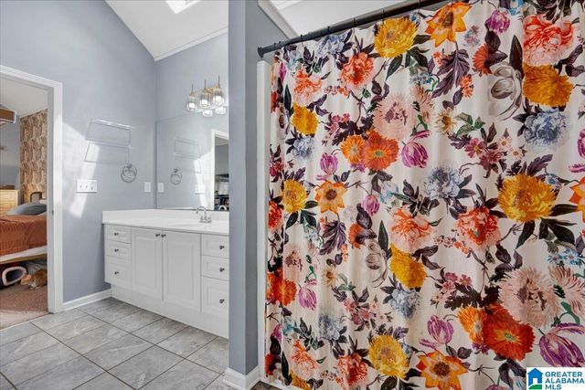 1228 VILLAGE TRAIL, Calera, AL 35040