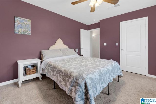 1228 VILLAGE TRAIL, Calera, AL 35040