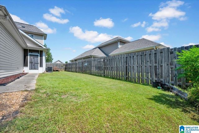 1228 VILLAGE TRAIL, Calera, AL 35040