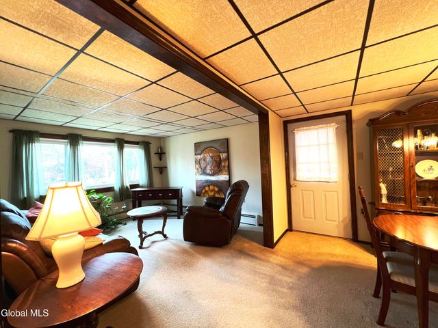 21 High Street, Stillwater, NY 12170