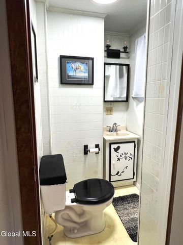 21 High Street, Stillwater, NY 12170