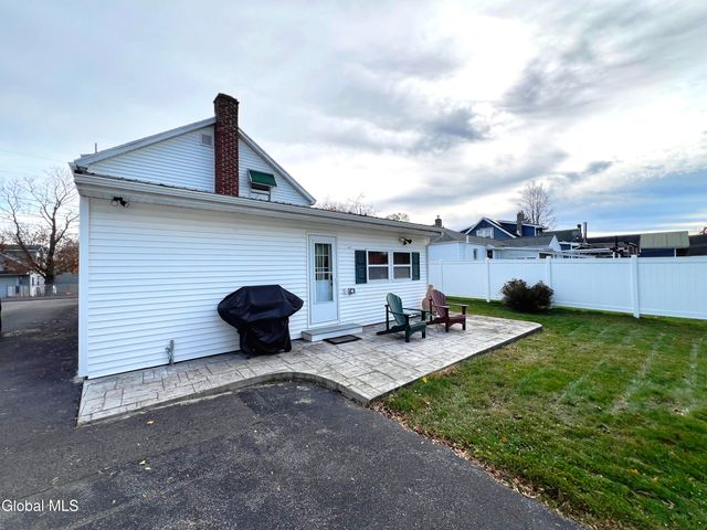 21 High Street, Stillwater, NY 12170