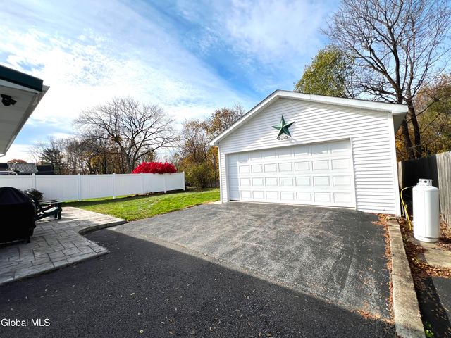 21 High Street, Stillwater, NY 12170