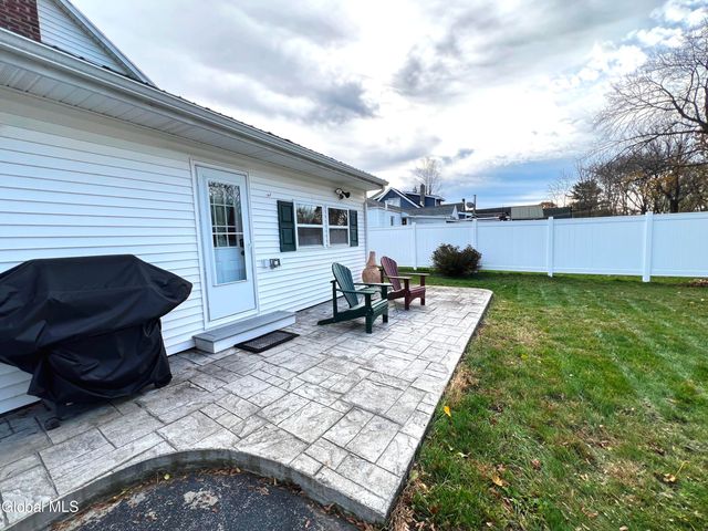 21 High Street, Stillwater, NY 12170