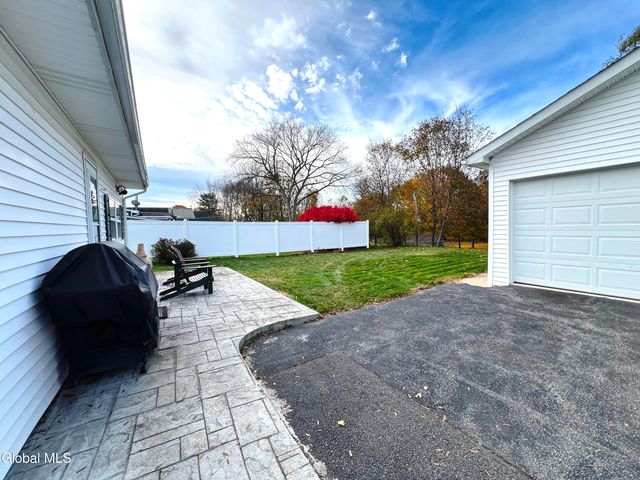 21 High Street, Stillwater, NY 12170