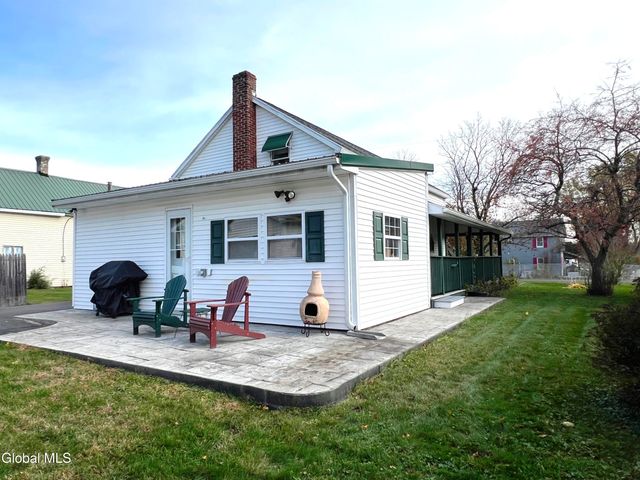 21 High Street, Stillwater, NY 12170