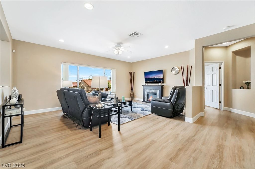 2570 Terrytown Avenue, Henderson, NV 89052 — photo 2