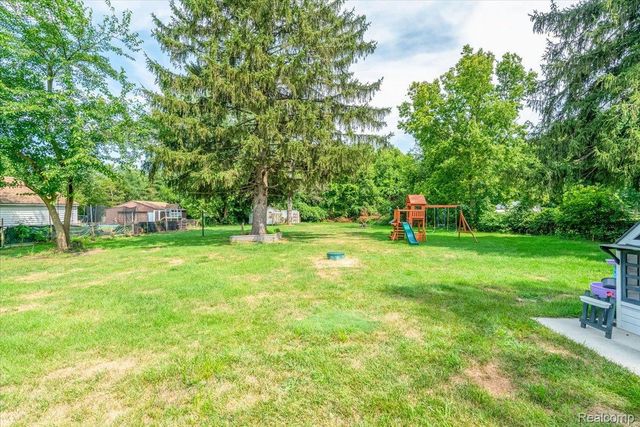 6151 Rawsonville Road, Van Buren Charter Township, MI 48111