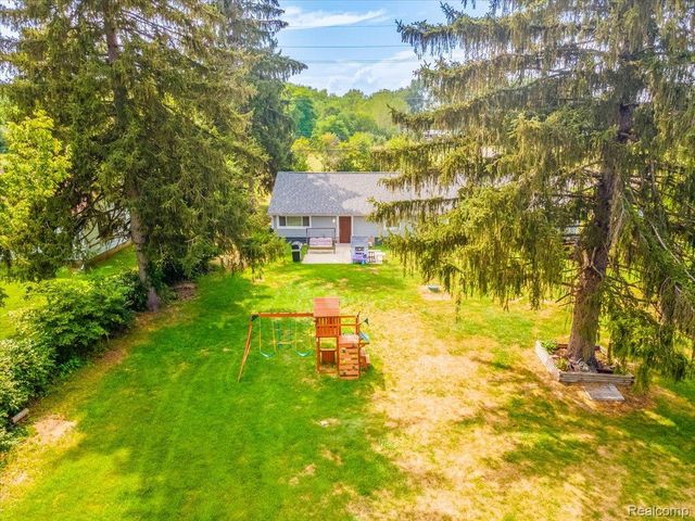 6151 Rawsonville Road, Van Buren Charter Township, MI 48111