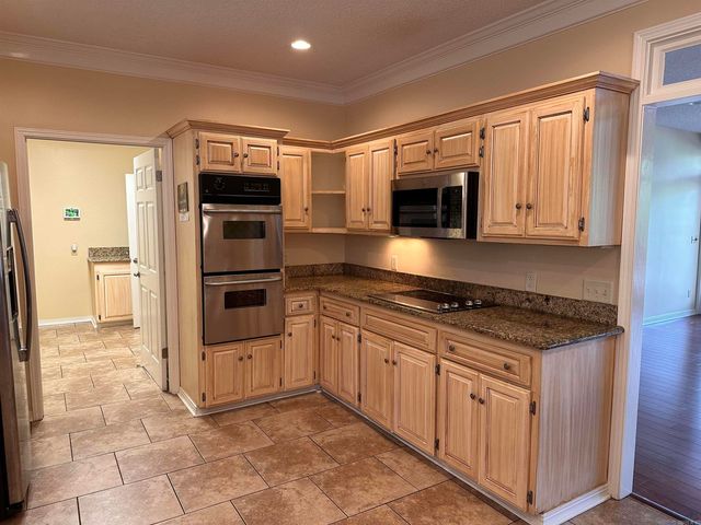 9 Chinquepin Drive, Magnolia, AR 71753