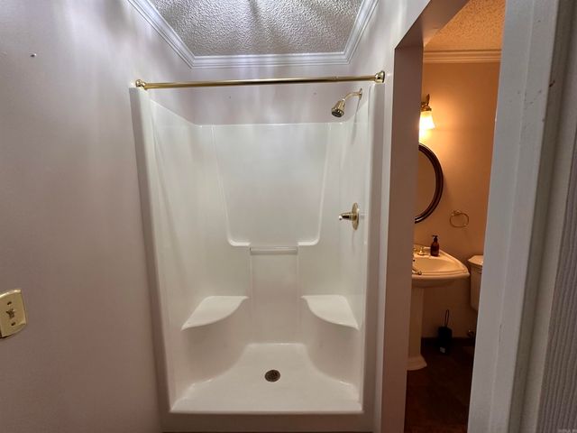 9 Chinquepin Drive, Magnolia, AR 71753