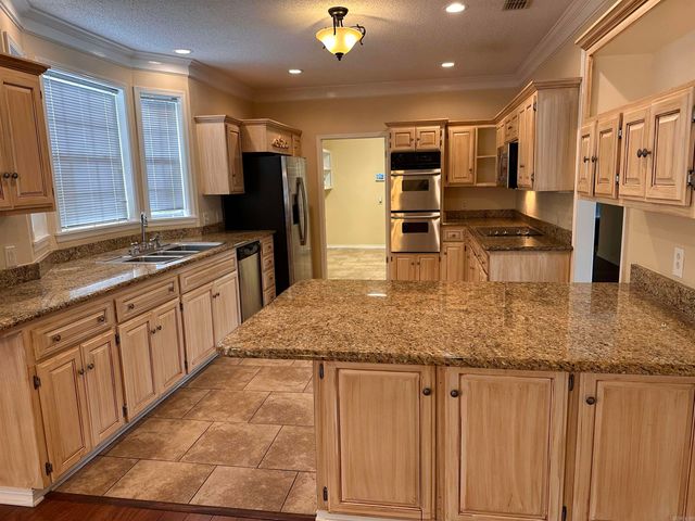 9 Chinquepin Drive, Magnolia, AR 71753