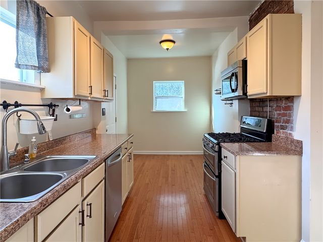 130 Prospect St, Avalon, PA 15202