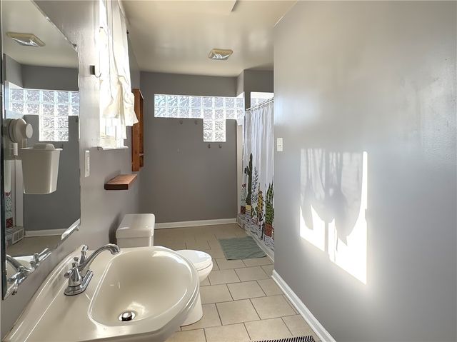 130 Prospect St, Avalon, PA 15202