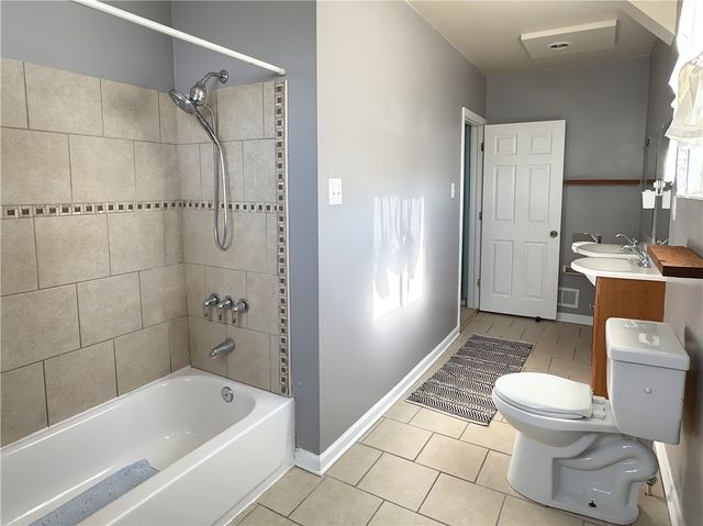 130 Prospect St, Avalon, PA 15202