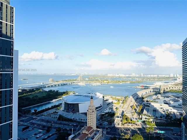 121 NE 5 St 901B, Miami, FL 33132