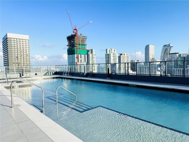 121 NE 5 St 901B, Miami, FL 33132