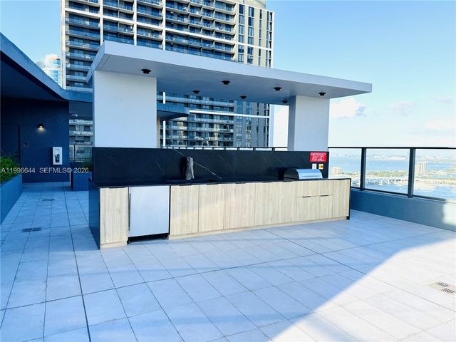 121 NE 5 St 901B, Miami, FL 33132