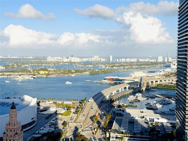 121 NE 5 St 901B, Miami, FL 33132