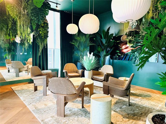 121 NE 5 St 901B, Miami, FL 33132