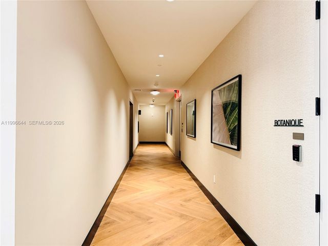 121 NE 5 St 901B, Miami, FL 33132