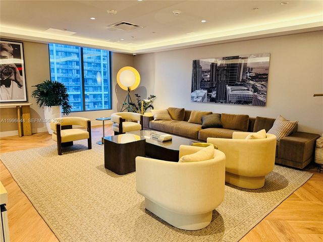 121 NE 5 St 901B, Miami, FL 33132