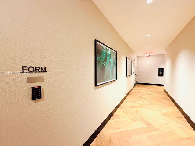 121 NE 5 St 901B, Miami, FL 33132