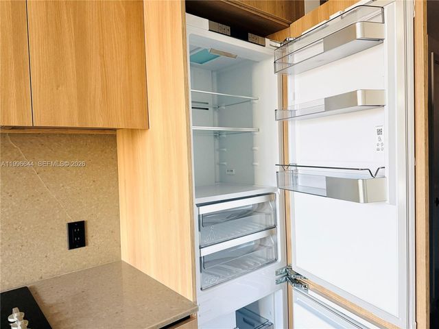 121 NE 5 St 901B, Miami, FL 33132