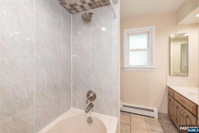 68 Mandeville Drive, Wayne, NJ 07470
