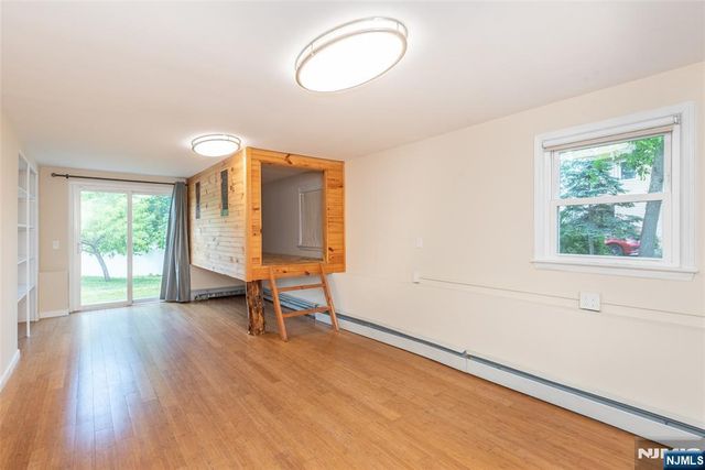 68 Mandeville Drive, Wayne, NJ 07470