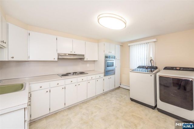 68 Mandeville Drive, Wayne, NJ 07470