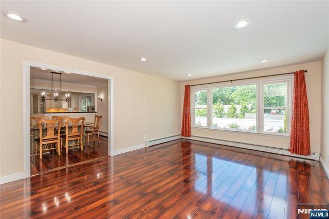 68 Mandeville Drive, Wayne, NJ 07470
