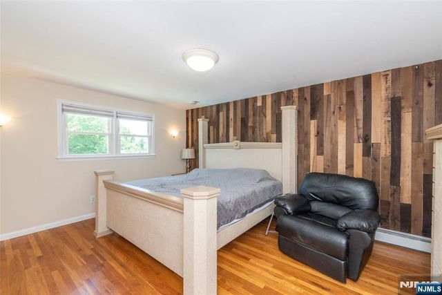 68 Mandeville Drive, Wayne, NJ 07470