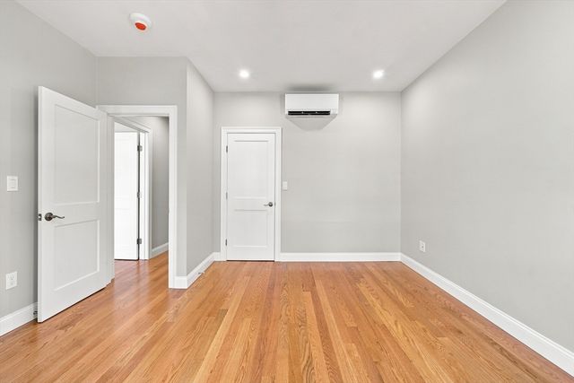 519 E 3rd 2, Boston, MA 02127
