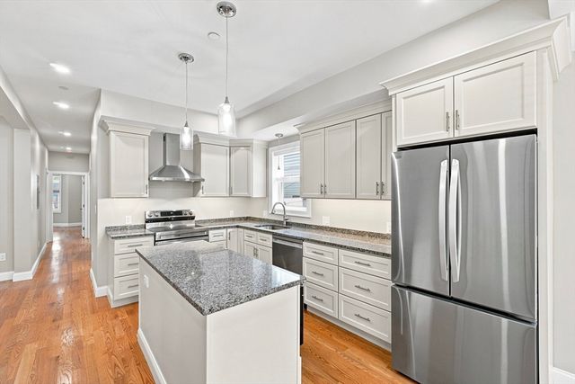 519 E 3rd 2, Boston, MA 02127