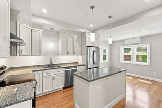 519 E 3rd 2, Boston, MA 02127