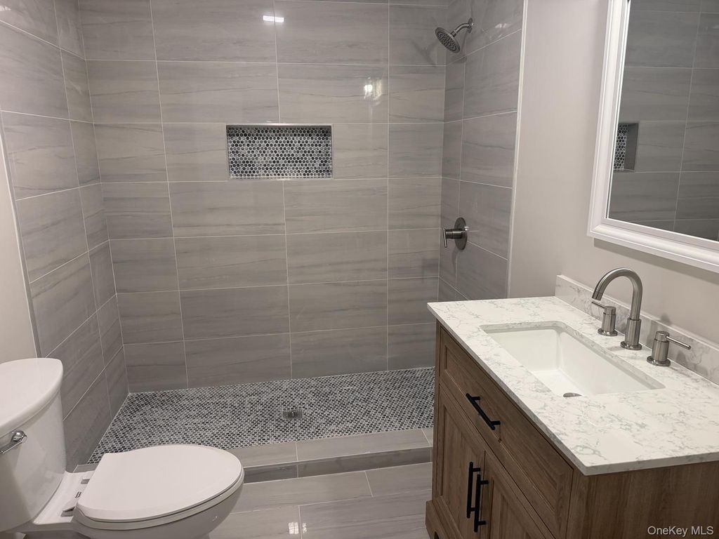 926 Hawkins Avenue, Lake Grove, NY 11755 — photo 4