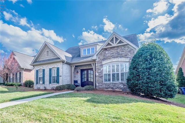 5584 Foxgate Circle, Winston-salem, NC 27106
