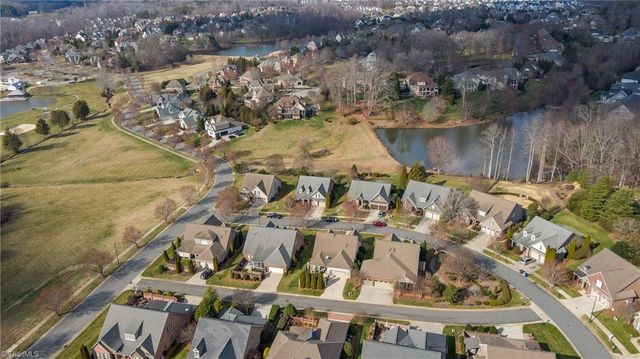 5584 Foxgate Circle, Winston-salem, NC 27106