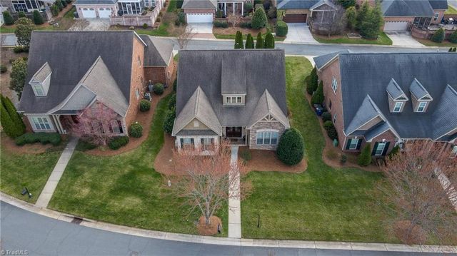 5584 Foxgate Circle, Winston-salem, NC 27106