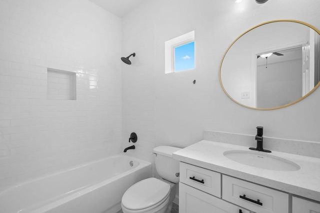 1128 W 26th Street, Houston, TX 77008