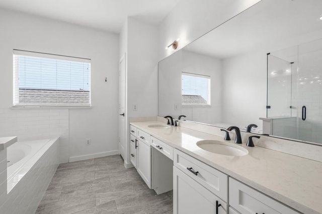 1128 W 26th Street, Houston, TX 77008
