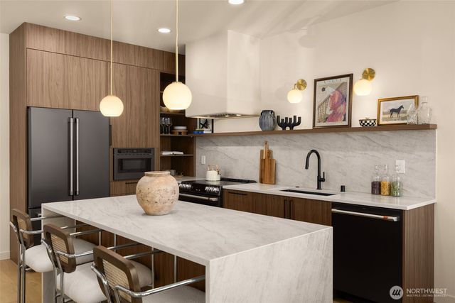 14031 Densmore Avenue N, Seattle, WA 98133