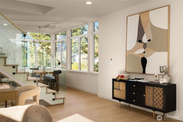 14031 Densmore Avenue N, Seattle, WA 98133