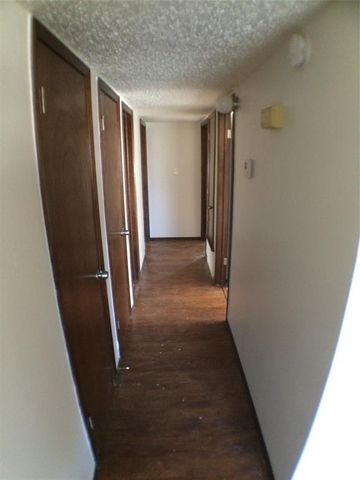 121 Stonewood Drive, Noble, OK 73068