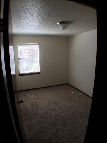 121 Stonewood Drive, Noble, OK 73068