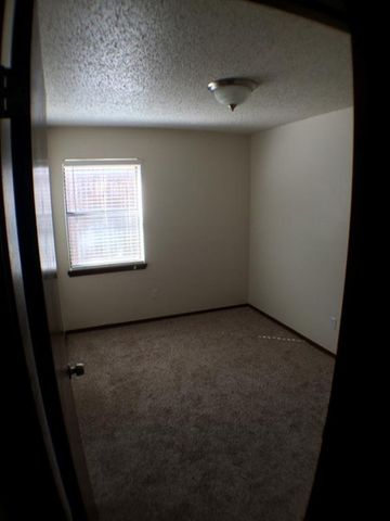 121 Stonewood Drive, Noble, OK 73068