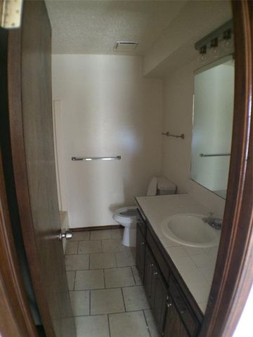 121 Stonewood Drive, Noble, OK 73068